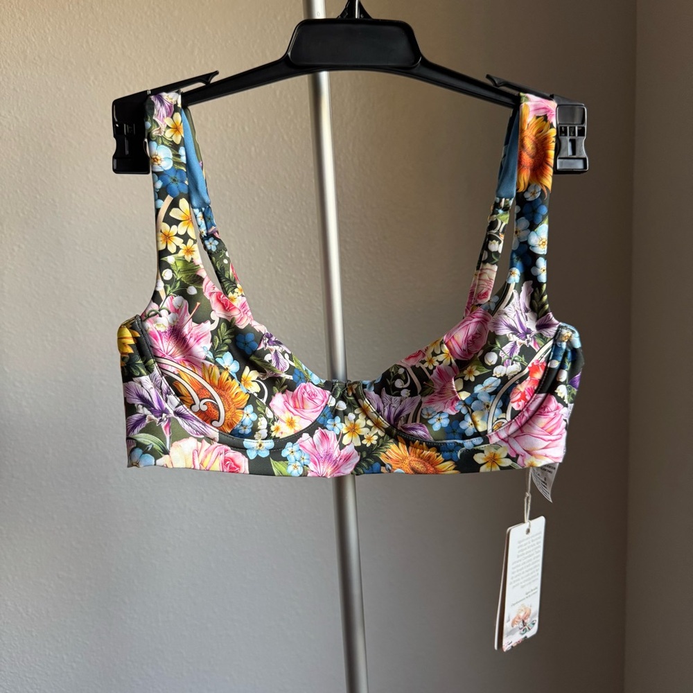 NWT AGUA BENDITA Balena Dreamin Bikini Top In Pink Floral Multi Sz S - Picture 8 of 12